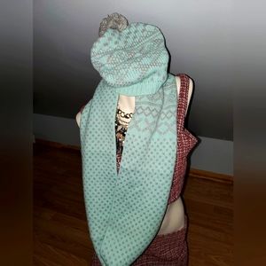 women's winter scarf and hat